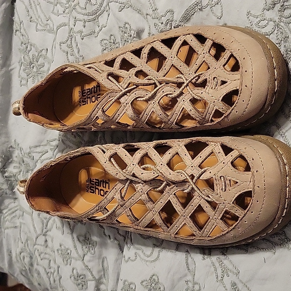 Earth Shoe size 9